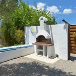 Melfe * Pefki (Rhodes)